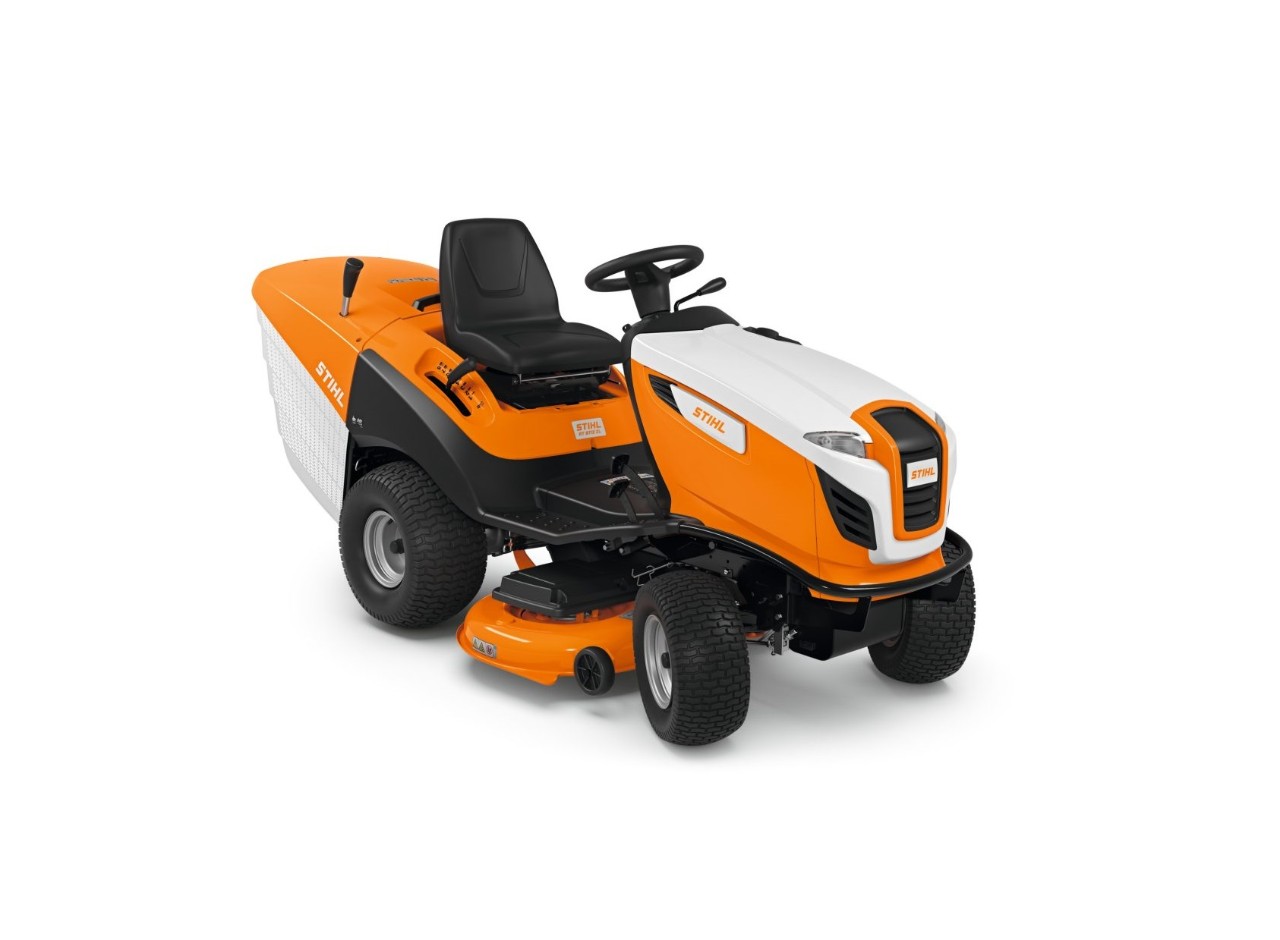 Χλοοκοπτικό τρακτέρ STIHL RT 6112 ZL μπροστά από λευκό φόντο