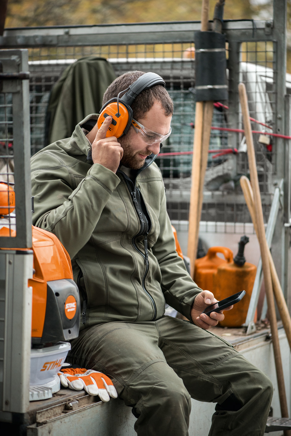 Ωτασπίδες με λειτουργία ραδιοσυχνοτήτων ή Bluetooth®, όπως π.χ. το έλασμα προστασίας ακοής STIHL Dynamic με Bluetooth® (BT)